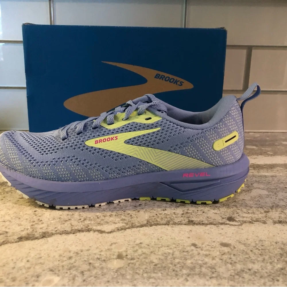 Brooks Women's Athletic Shoes - Light Blue and Lime - Picture 1 of 10